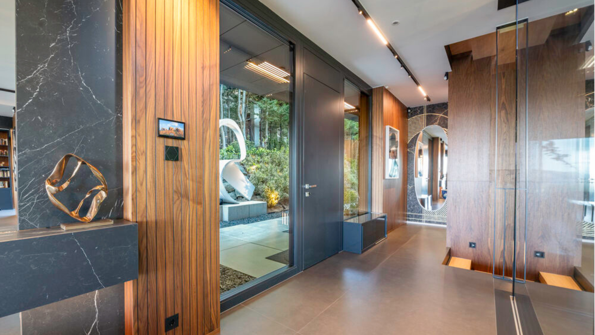 Doors Canada